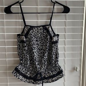 Juniors Small Black & White top